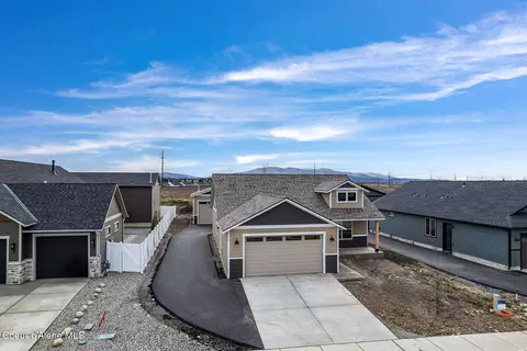 8892 W Swather Ave, Rathdrum, ID 83858