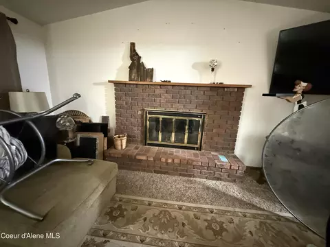 Living - 1635 E Tall Timber Loop, Post Falls, ID 83854 photo 2 of 2