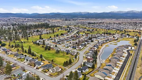 View/Area - 561 E Sand Wedge Dr, Post Falls, ID 83854 photo 2 of 6