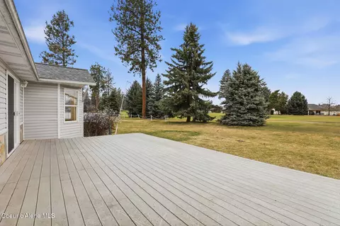 Exterior - 561 E Sand Wedge Dr, Post Falls, ID 83854 photo 3 of 7