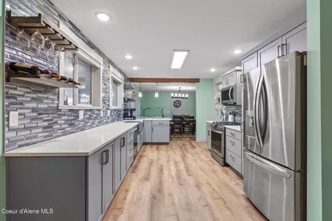 Kitchen - 2874 E Hudlow Rd, Hayden, ID 83835 photo 1 of 4