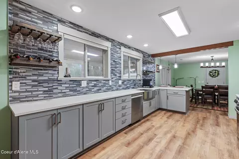 Kitchen - 2874 E Hudlow Rd, Hayden, ID 83835 photo 2 of 4