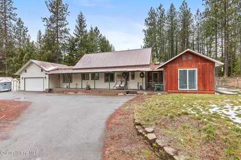 2874 E Hudlow Rd, Hayden, ID 83835