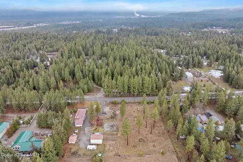 View/Area - 2874 E Hudlow Rd, Hayden, ID 83835 photo 6 of 7