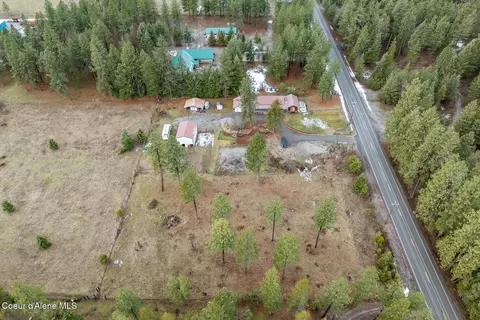 View/Area - 2874 E Hudlow Rd, Hayden, ID 83835 photo 2 of 7
