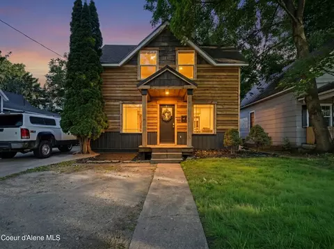 Exterior - 417 Pine St, Sandpoint, ID 83864 photo 3 of 8