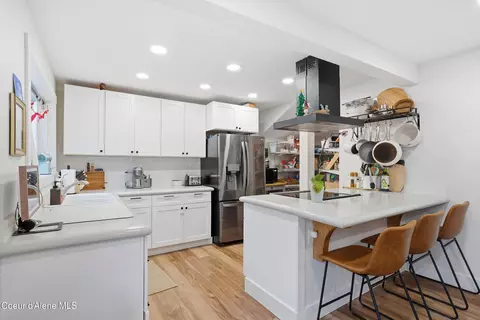 Kitchen - 417 Pine St, Sandpoint, ID 83864 photo 3 of 7