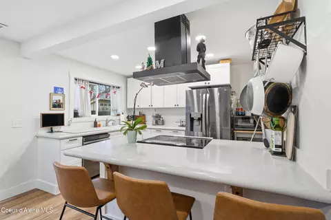 Kitchen - 417 Pine St, Sandpoint, ID 83864 photo 1 of 7