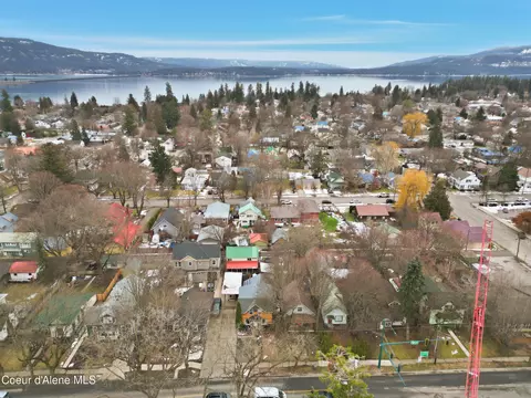 View/Area - 417 Pine St, Sandpoint, ID 83864 photo 3 of 13