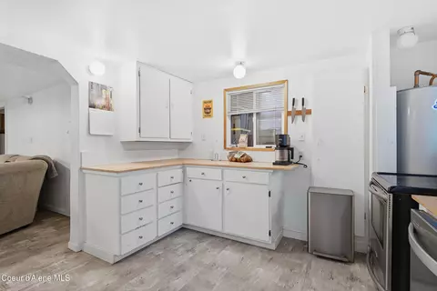 Kitchen - 417 Pine St, Sandpoint, ID 83864 photo 7 of 7