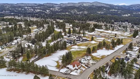 View/Area - 706 N Dundee Dr, Post Falls, ID 83854 photo 4 of 5