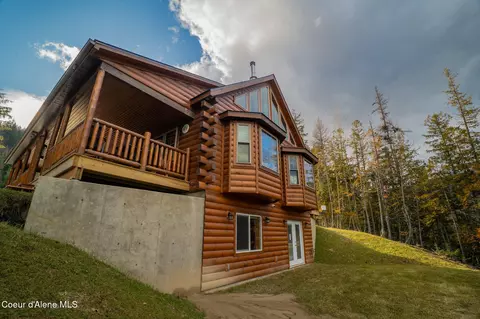 Exterior - 452 Ruby Creek Rd, Naples, ID 83847 photo 3 of 17