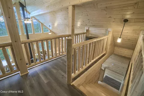 Entry Way - 452 Ruby Creek Rd, Naples, ID 83847 photo 4 of 9
