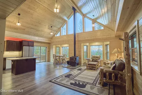 Living - 452 Ruby Creek Rd, Naples, ID 83847 photo 3 of 4