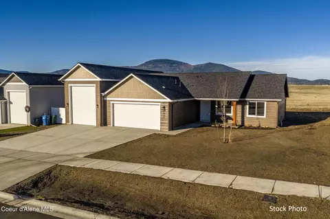 12195 N Lennon Ln, Rathdrum, ID 83858