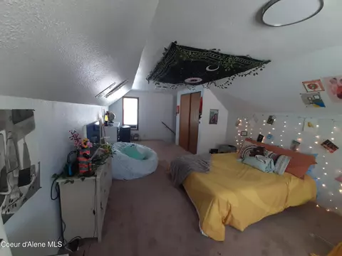 Bedroom - 20 Kellogg Ave, Kellogg, ID 83837 photo 3 of 4