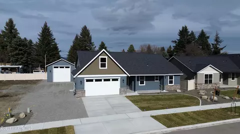 4451 E Davin Dr, Post Falls, ID 83854