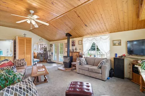 Living - 170 E Miles Ave, Hayden, ID 83835 photo 3 of 7