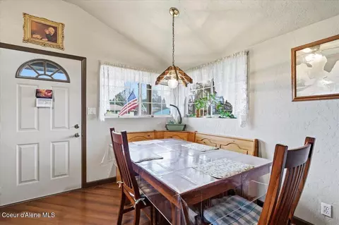 Dining - 170 E Miles Ave, Hayden, ID 83835 photo 1 of 1