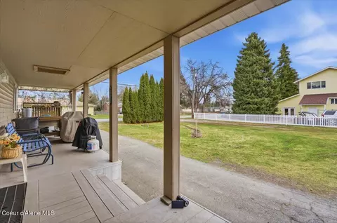 Exterior - 170 E Miles Ave, Hayden, ID 83835 photo 4 of 22