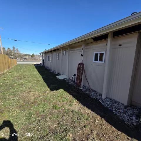 Exterior - 723 C St, Plummer, ID 83851 photo 3 of 3
