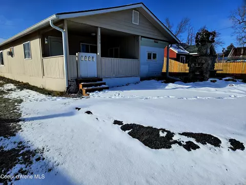 723 C St, Plummer, ID 83851