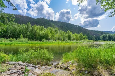 View/Area - 20264 Coeur Dalene River Rd, Kingston, ID 83839 photo 2 of 6