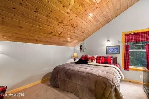 Bedroom - 20264 Coeur Dalene River Rd, Kingston, ID 83839 photo 2 of 3