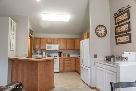 Kitchen - 2770 N Slice Dr, Post Falls, ID 83854 photo 2 of 5