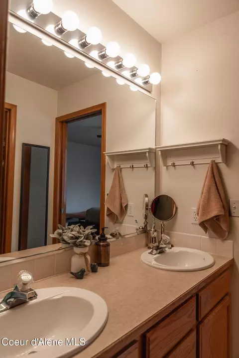Bath - 2770 N Slice Dr, Post Falls, ID 83854 photo 1 of 3
