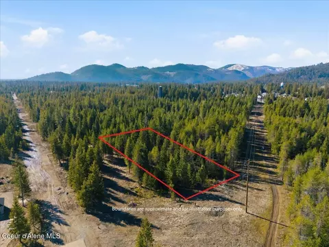 109 Jefferson Street, Spirit Lake, ID 83869