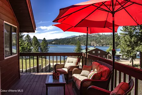 176 Swan Shores Dr, Sagle, ID 83860