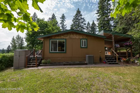 Exterior - 17532 E Bannock Dr, Bayview, ID 83803 photo 4 of 7
