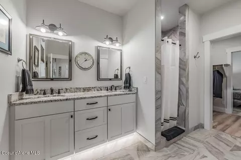 Bath - 891 Ames Way, Dover, ID 83825 photo 1 of 3