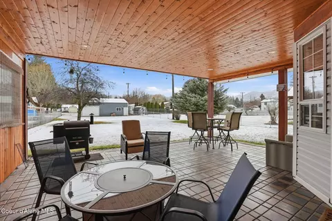 Exterior - 502 Lewiston Ave, Pinehurst, ID 83850 photo 3 of 6