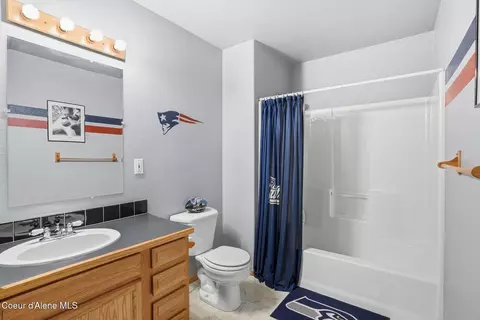Bath - 502 Lewiston Ave, Pinehurst, ID 83850 photo 4 of 4