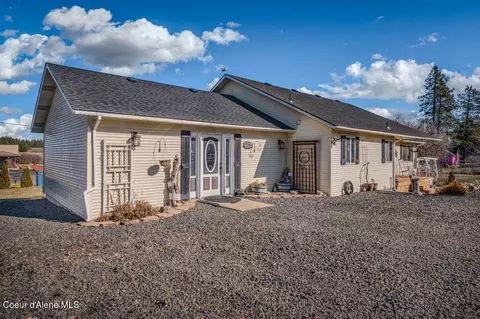 851 A St, Plummer, ID 83851