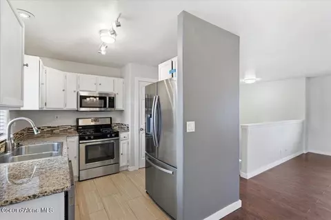 Kitchen - 106 E 9th Ave, Post Falls, ID 83854 photo 3 of 4
