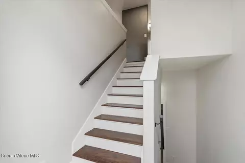 Entry Way - 106 E 9th Ave, Post Falls, ID 83854 photo 1 of 2