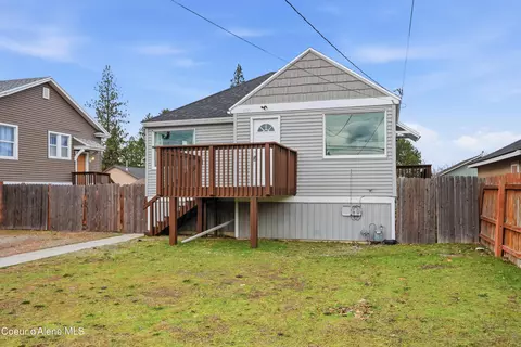 Exterior - 6113 E 8th Ave, Spokane Valley, WA 99212 photo 2 of 7