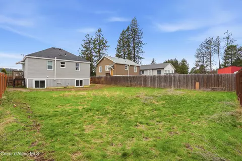 Exterior - 6113 E 8th Ave, Spokane Valley, WA 99212 photo 5 of 7