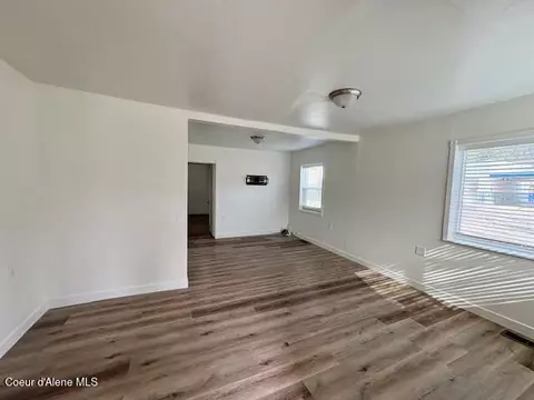 Living - 204 N Chestnut St, Kellogg, ID 83837 photo 1 of 3