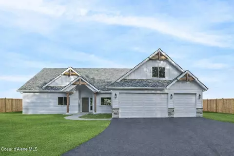 10104 N Hubble St, Hayden, ID 83835