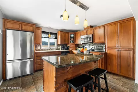 Kitchen - 331 15th St, Plummer, ID 83851 photo 1 of 5