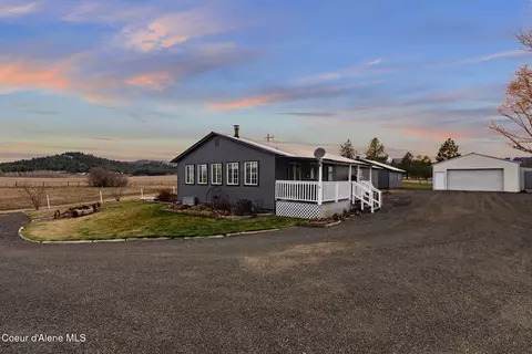 331 15th St, Plummer, ID 83851