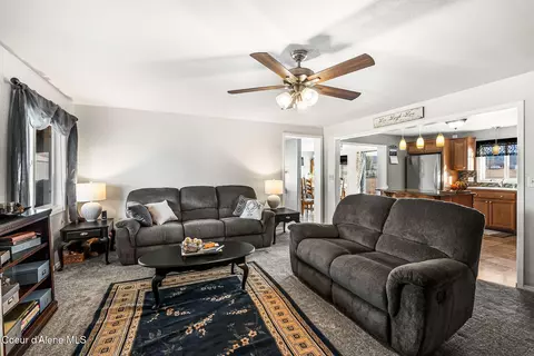 Living - 331 15th St, Plummer, ID 83851 photo 1 of 2