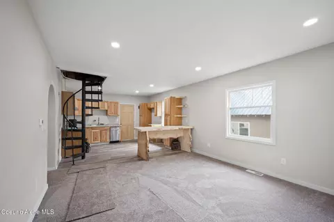 Living - 376 Second St, Mullan, ID 83846 photo 2 of 2