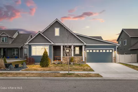 4671 E Alopex Ln, Post Falls, ID 83854
