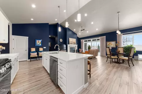 Kitchen - 4671 E Alopex Ln, Post Falls, ID 83854 photo 7 of 8