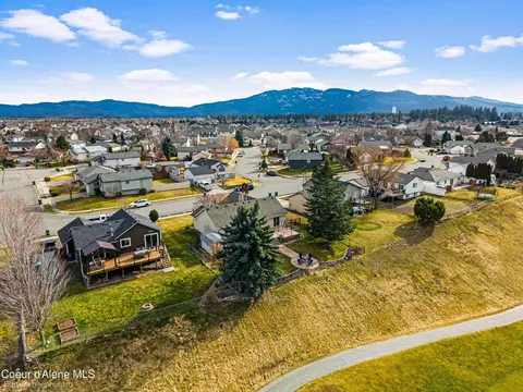 View/Area - 585 N Divot Ave, Post Falls, ID 83854 photo 9 of 21